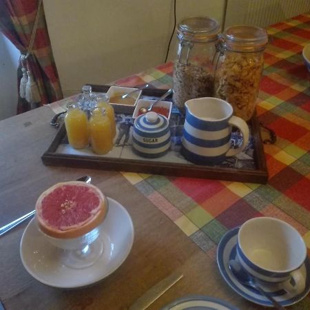 Bed and Breakfast L'Esquilon Chambre D'Hote Thiat Exterior foto