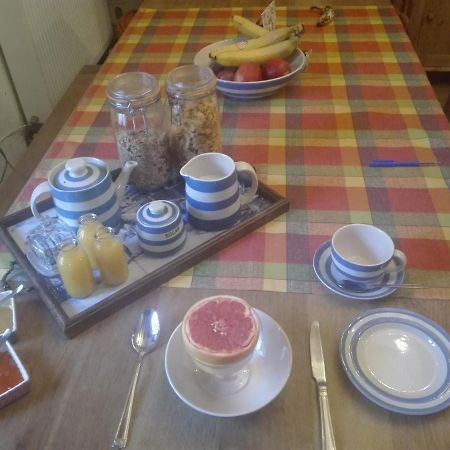 Bed and Breakfast L'Esquilon Chambre D'Hote Thiat Exterior foto